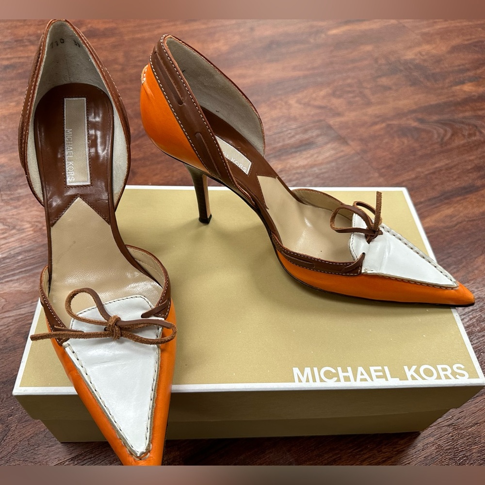 Michael Kors tangerine calf heels, great condition, box included